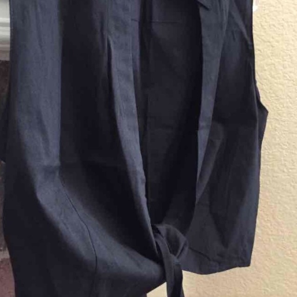 Laundry by Shelli Laundry size 10 Black Open Front top tie at waist - Picture 5 of 5